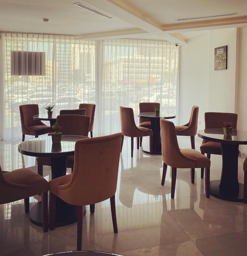 Nova Park Hotel Sharjah Eksteriør bilde